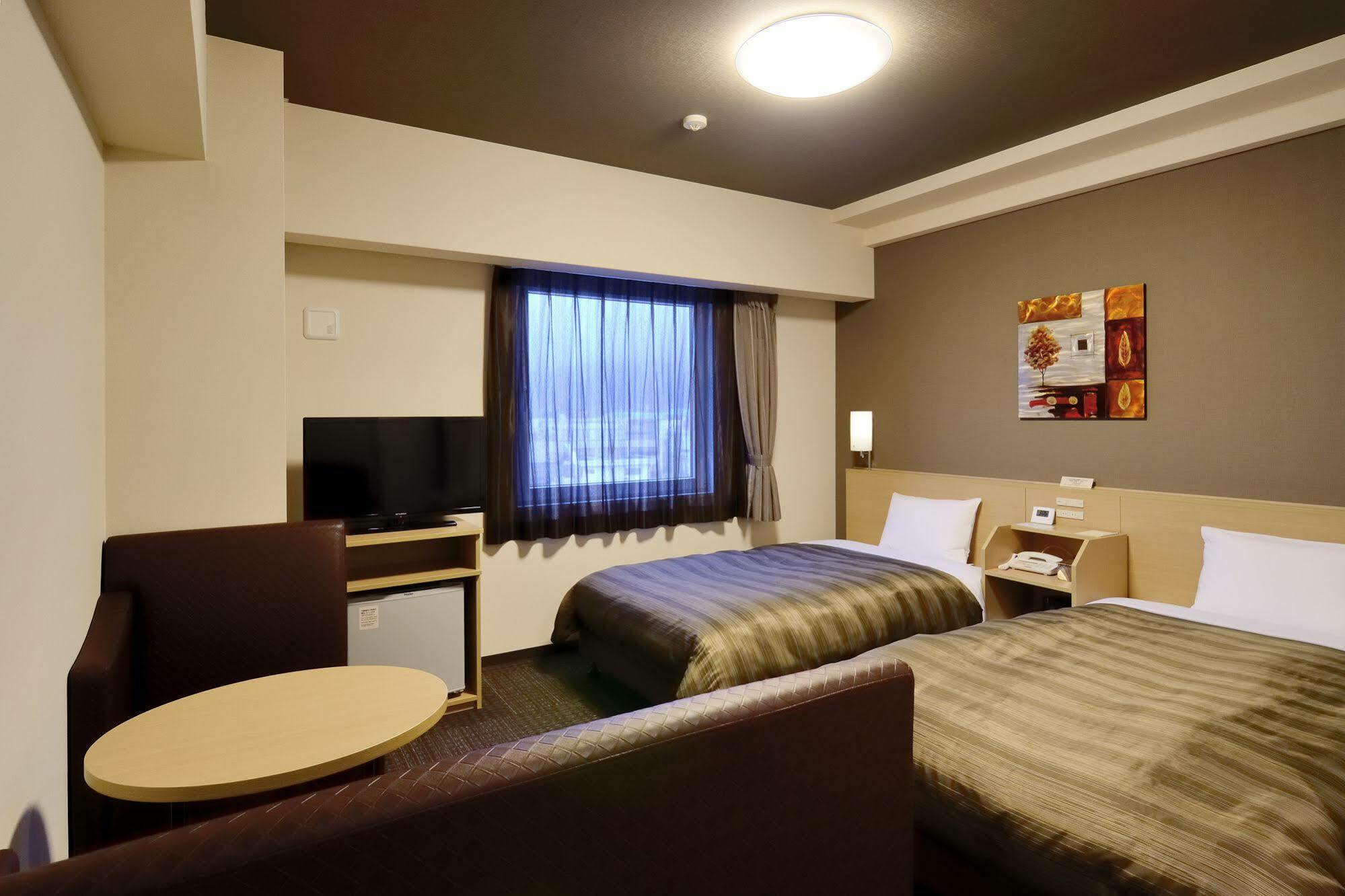 Hotel Route Inn Grand Ueda Ekimae Ngoại thất bức ảnh